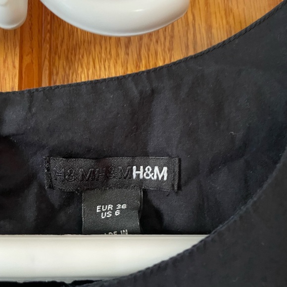 Black dress H&M size 6 - Picture 3 of 3